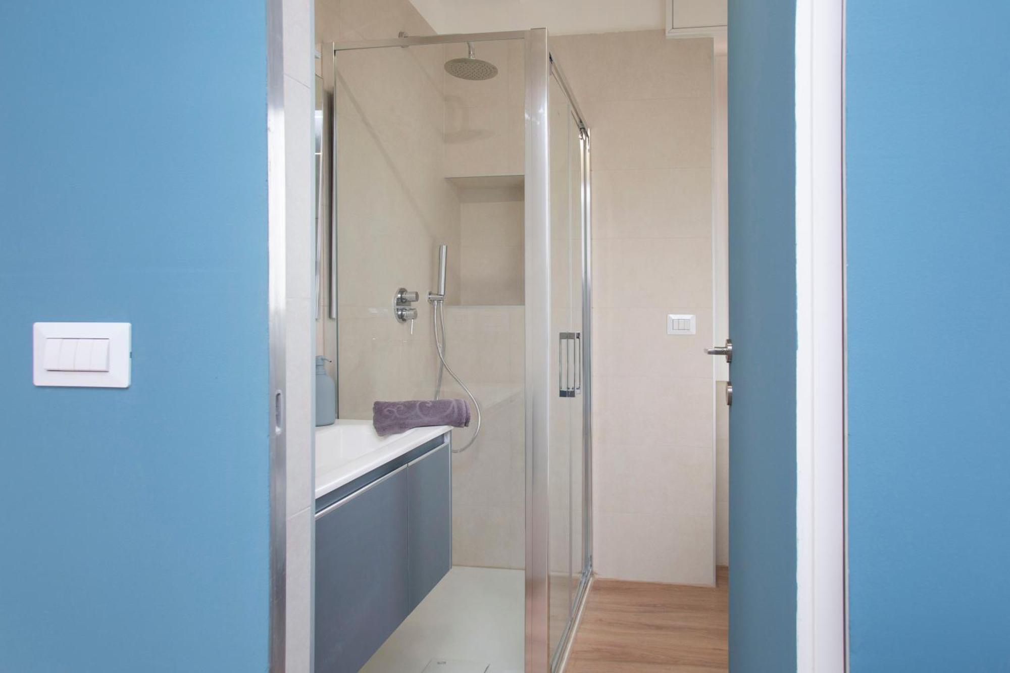 Gambara Urban Flat - Stylish And Next To Metro Apartamento *