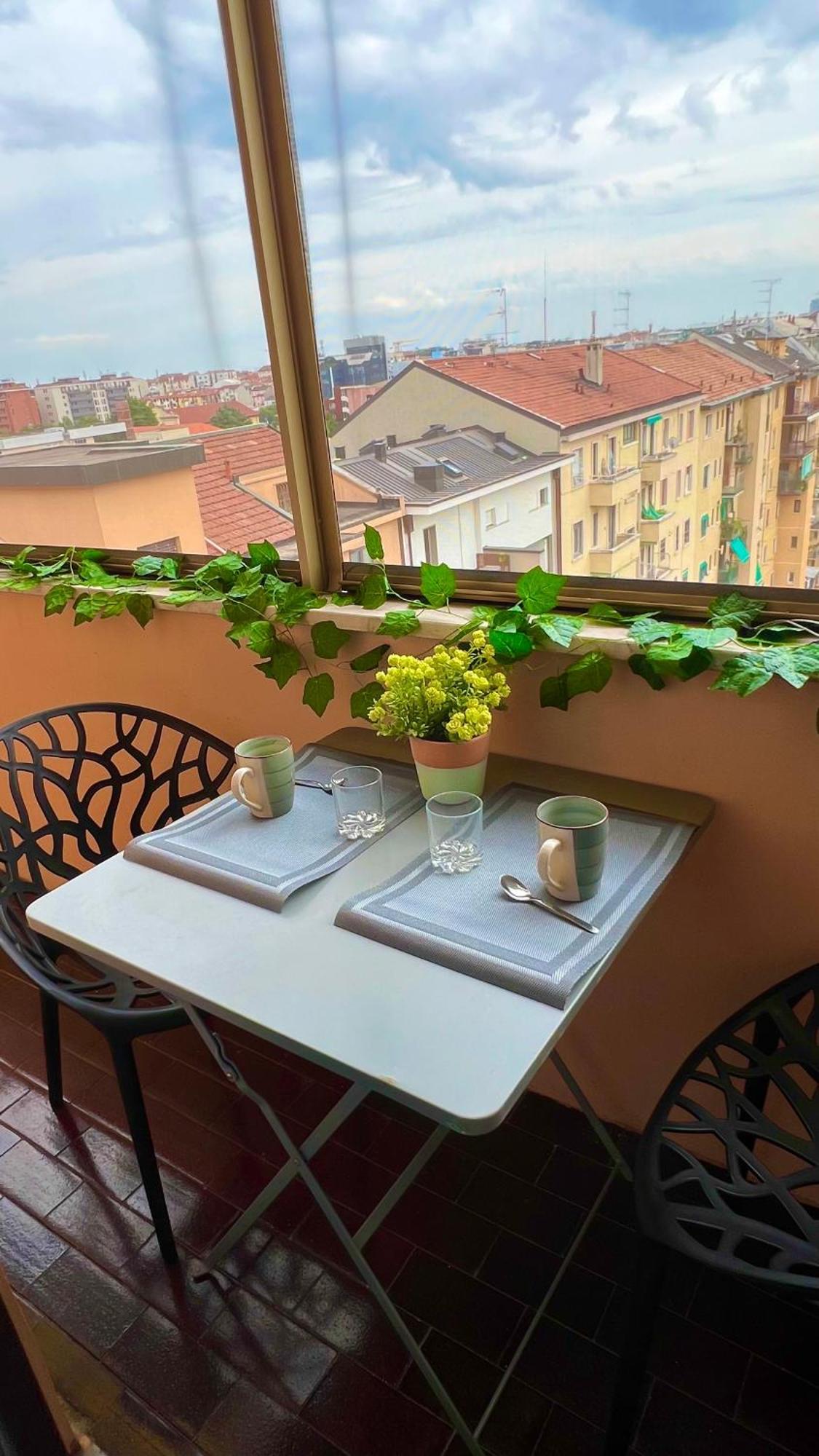 Gambara Urban Flat - Stylish And Next To Metro *
